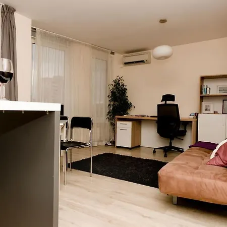 Apartamento до парк и метро