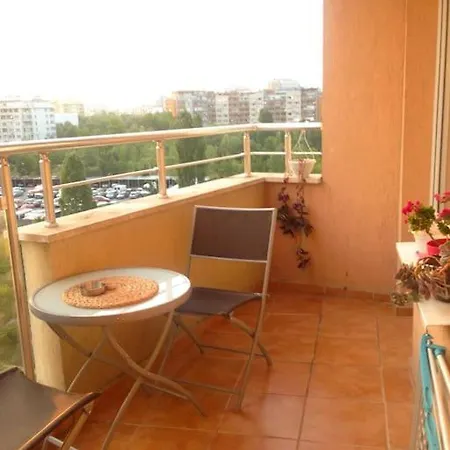 до парк и метро Apartamento *