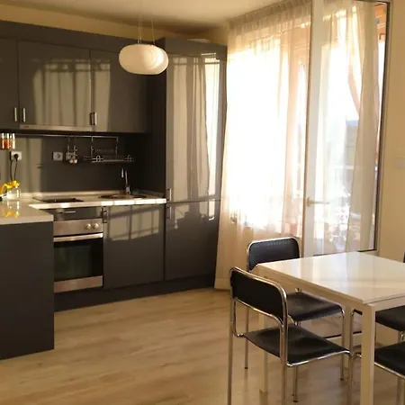 до парк и метро Apartamento