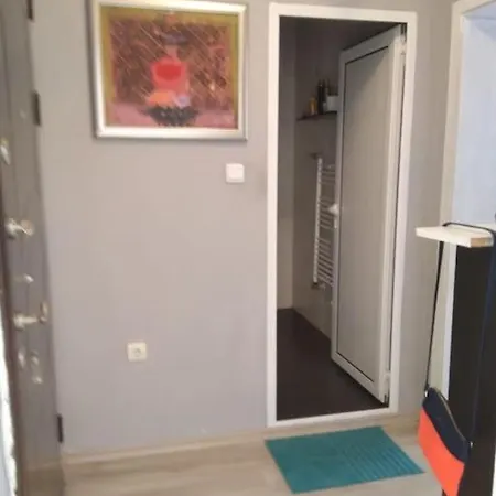 Apartamento до парк и метро *