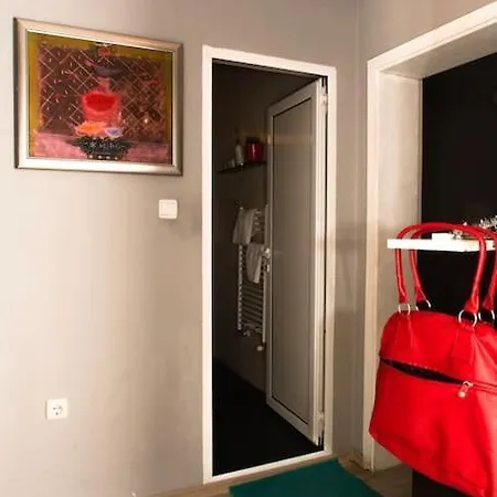 до парк и метро Apartamento *