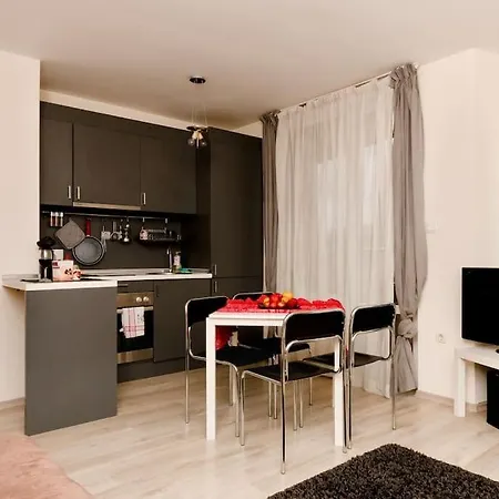 до парк и метро *