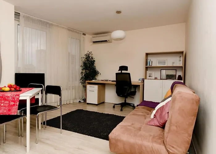 Apartament до парк и метро *