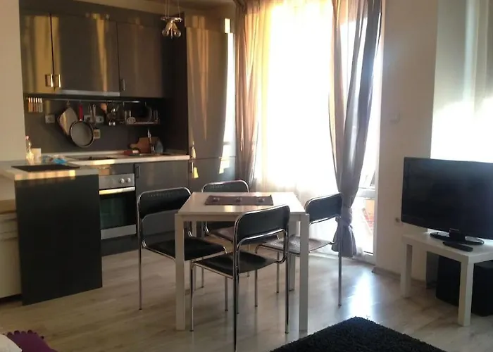 Apartament до парк и метро Sofia